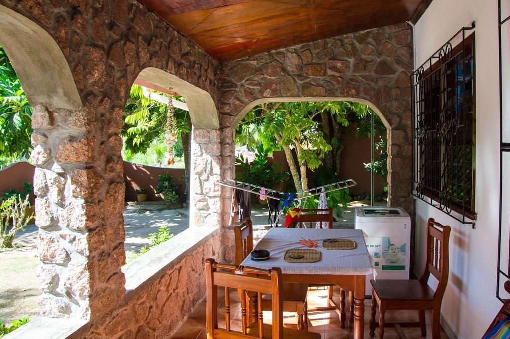 Seashell Self Catering Villa Grand Anse  Room photo